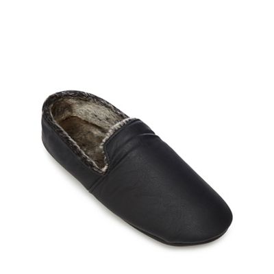 Black faux fur lined slippers